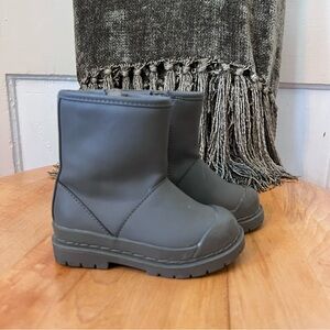 Zara Kids Matte Gray Ankle Boots